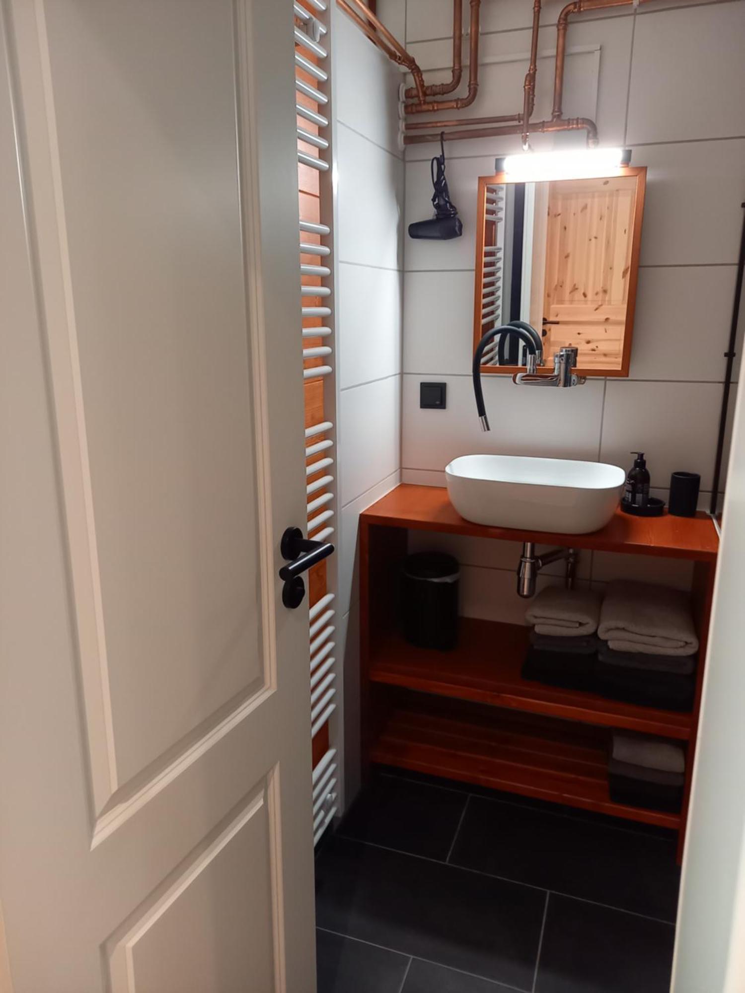 Explorer'S Lodge & Camping Helminghausen Екстериор снимка