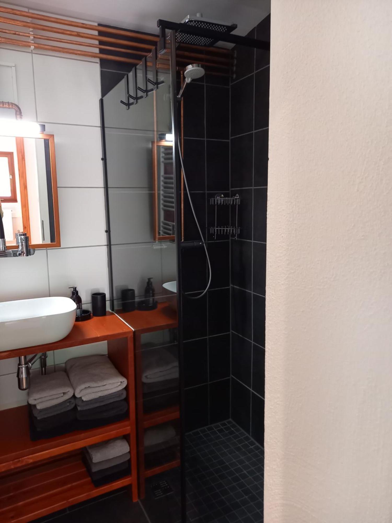 Explorer'S Lodge & Camping Helminghausen Екстериор снимка