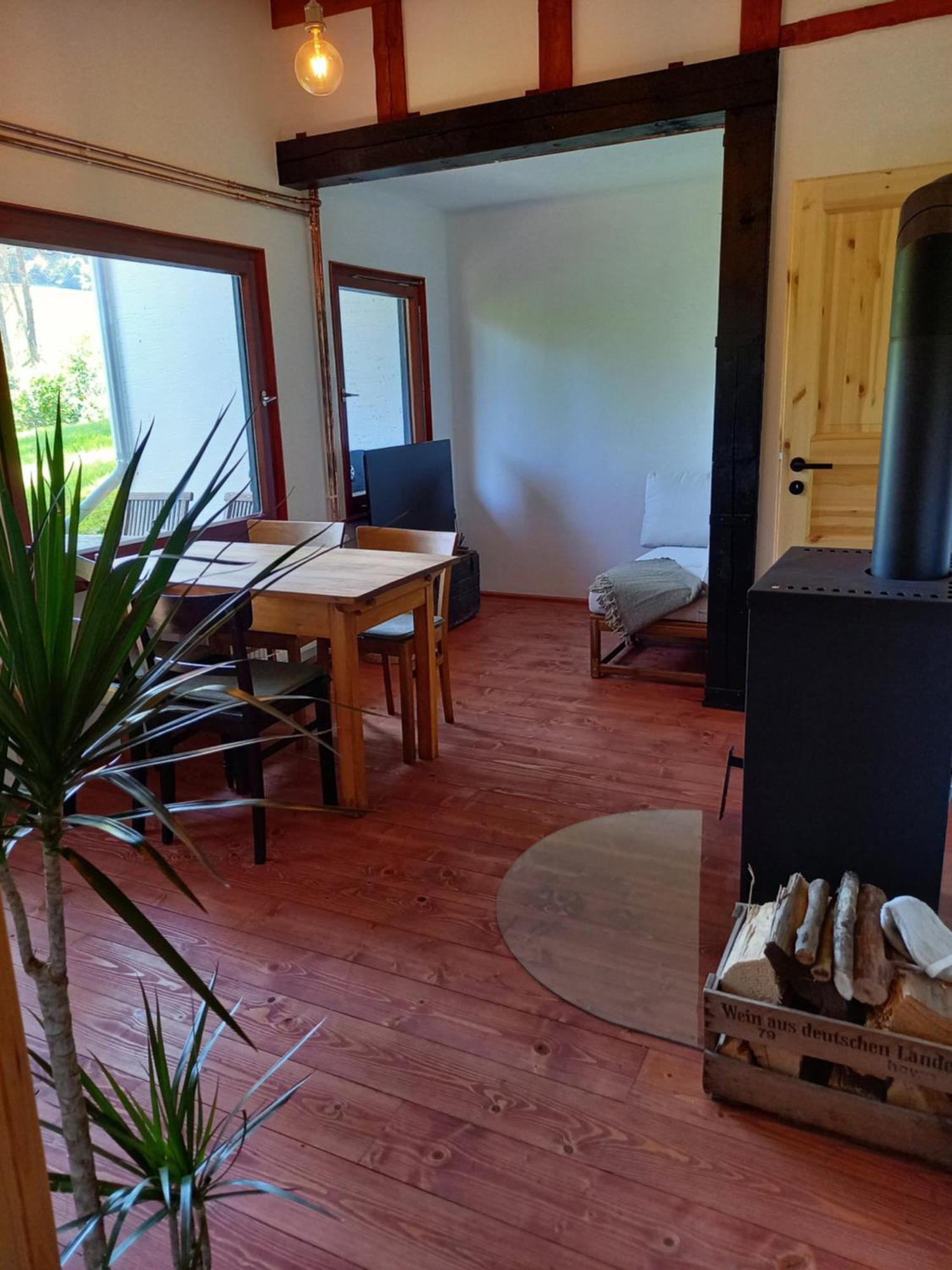 Explorer'S Lodge & Camping Helminghausen Екстериор снимка