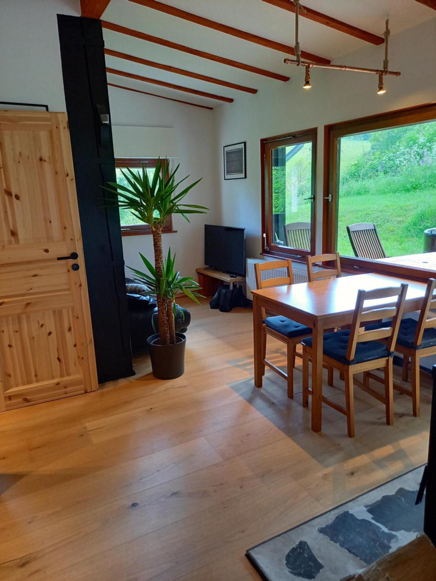 Explorer'S Lodge & Camping Helminghausen Екстериор снимка