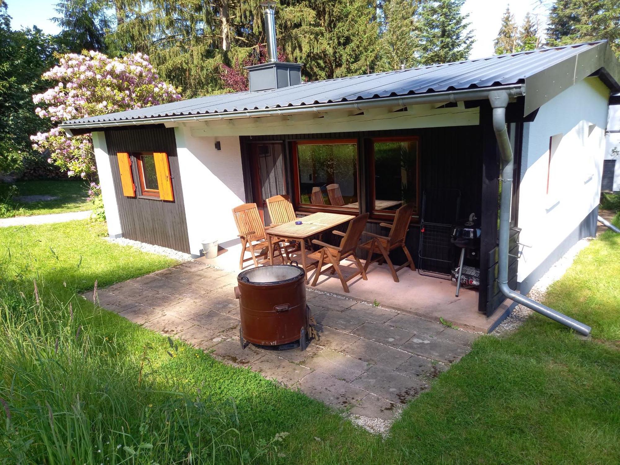 Explorer'S Lodge & Camping Helminghausen Екстериор снимка